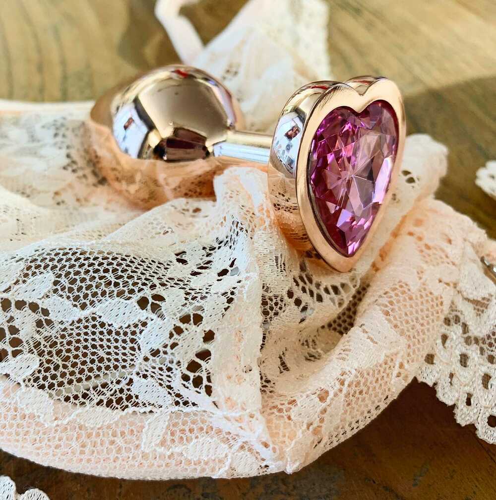 Roze goud plug met edelsteen